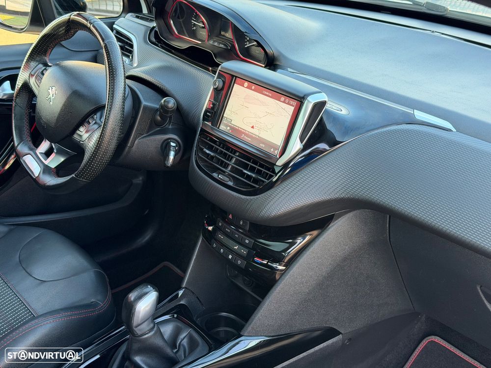 Peugeot 2008 PureTech 130 Stop&Start GT-Line Edition - 20