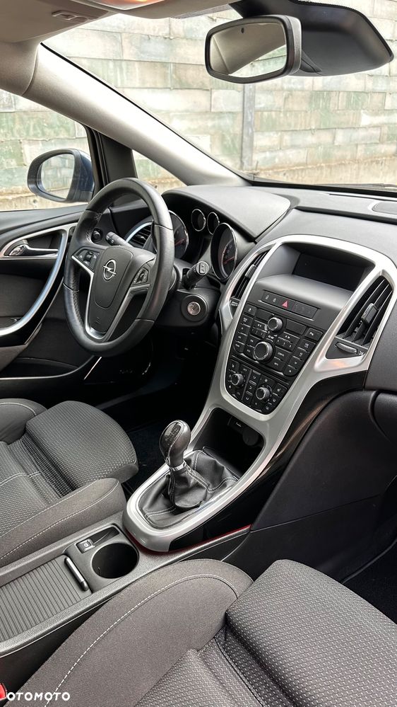 Opel Astra 1.6 Turbo Edition - 22