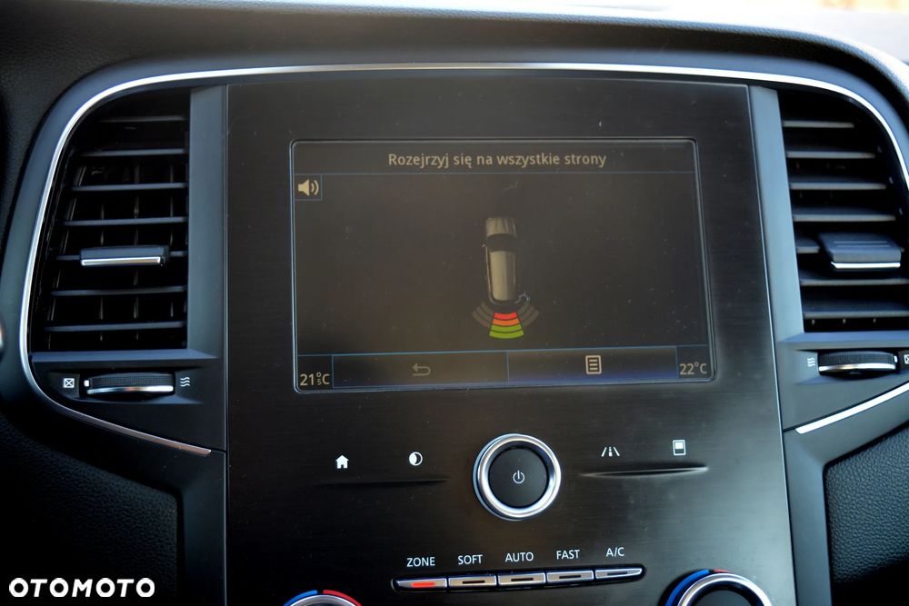 Renault Megane 1.5 Blue dCi Limited - 9