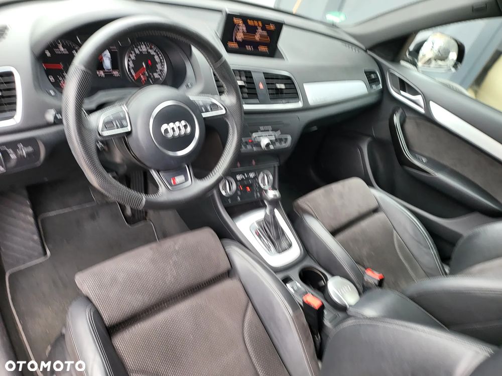 Audi Q3 - 18