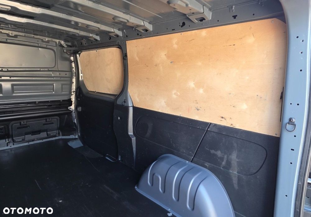 Renault Trafic - 28