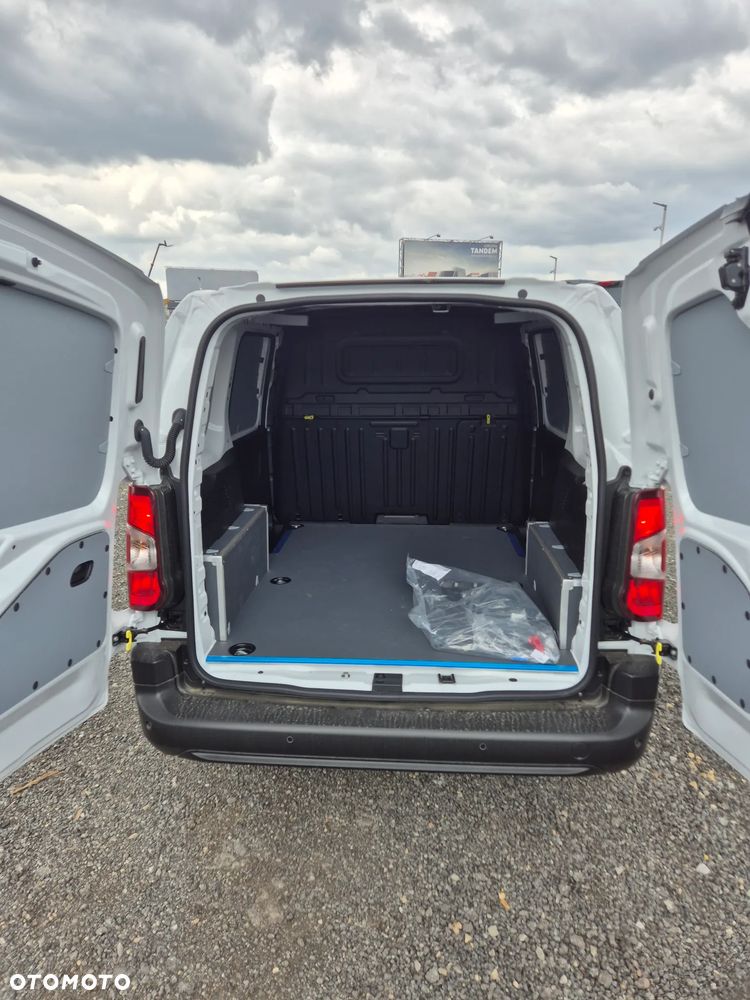 Opel Combo Cargo Furgon M 1. Benzyna 110KM !! OD RĘKI !! - 10