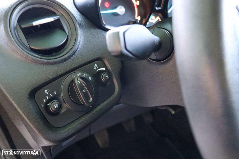 Ford Fiesta 1.5 TDCI VAN (IVA Dedutivel) - 10