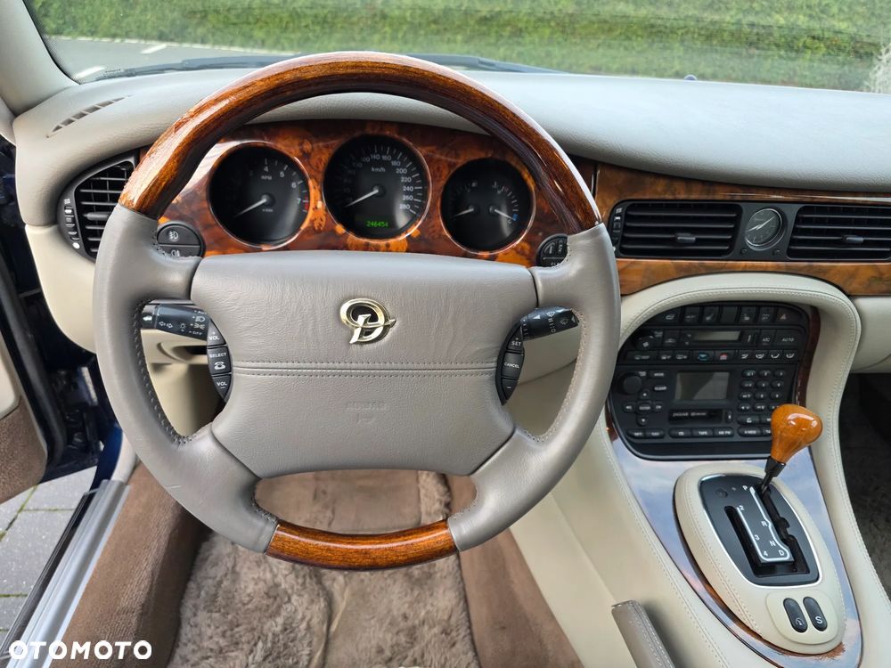 Jaguar Daimler 8 - 40