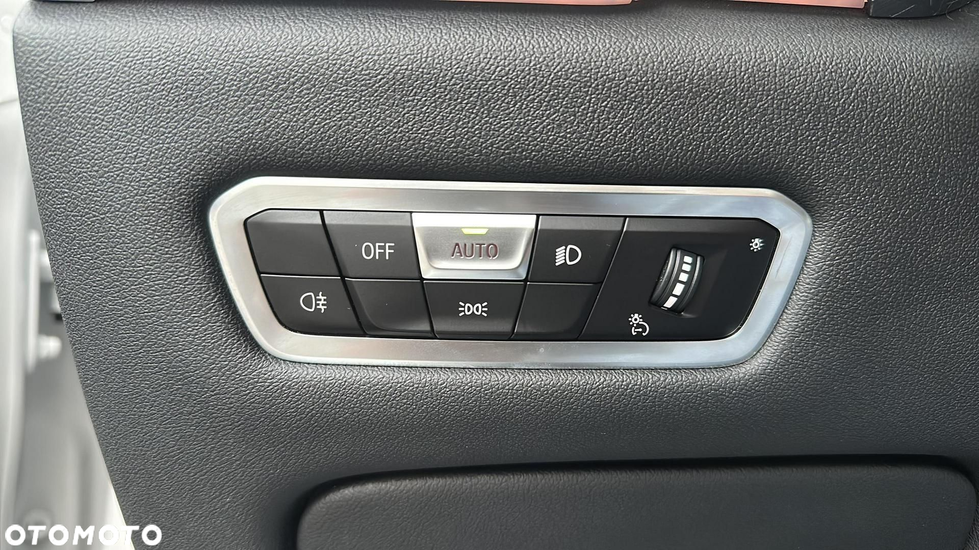 BMW X6 xDrive40i mHEV - 30
