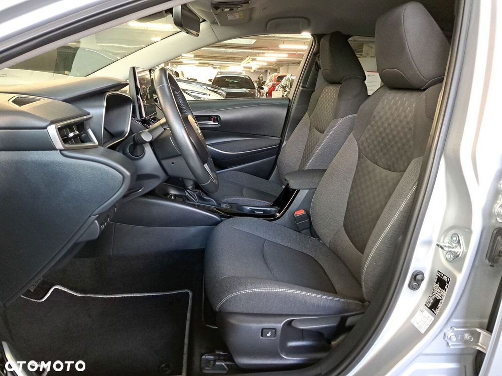 Toyota Corolla 1.8 Hybrid Comfort - 12