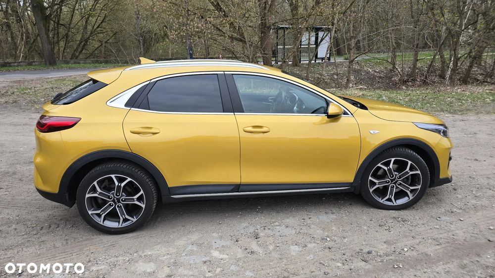 Kia XCeed 1.5 T-GDI M - 3