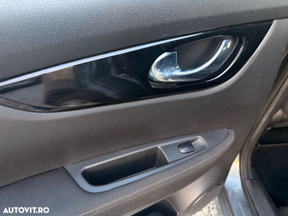 Nissan Qashqai 1.5 DCI TEKNA - 17