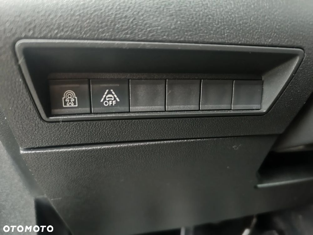 Peugeot Rifter 1.5 BlueHDI Allure Pack S&S - 21