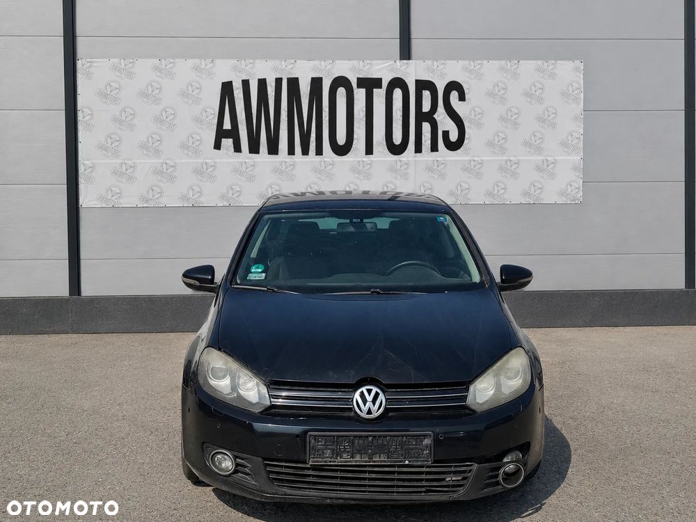 VOLKSWAGEN GOLF 2010 *SAMOCHÓD NA CZĘŚCI* 6380 2T / C9X  MASKA, LAMPA, DRZWI, LUSTERKO, ZDERZAK, GRILL, BŁOTNIK, KLAPA, BELKA, DESKA, FOTELE, KANAPA, ĆWIARTKA KIEROWNICA, TARCZE, ZACISKI, ZAWIESZENIE, KOMPLETNY PRZÓD, KOMPLETNY TYŁ, LICZNIK, ZEGARY, PRAWE LEWE PRZÓD TYŁ - 1