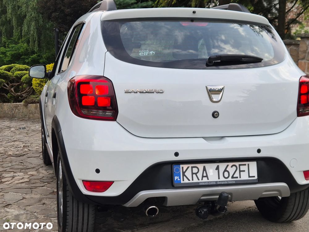 Dacia Sandero Stepway TCe 90 (S&S) Celebration - 17