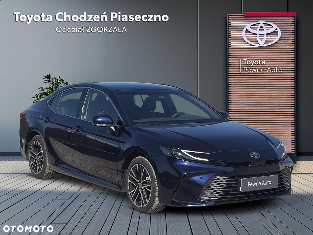 Toyota Camry - 8