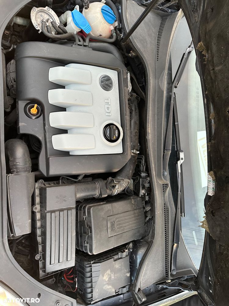 Volkswagen Jetta 1.9 TDI Comfortline - 7