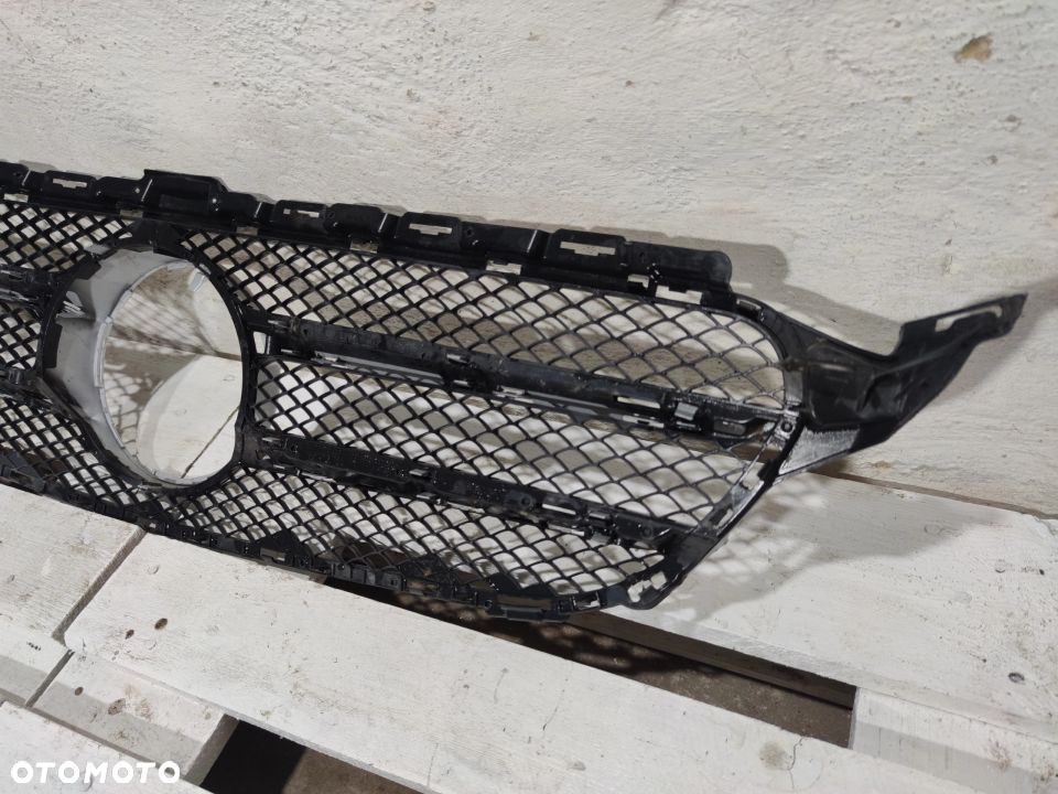 ATRAPA GRILL MERCEDES C KLASA W205 - 8
