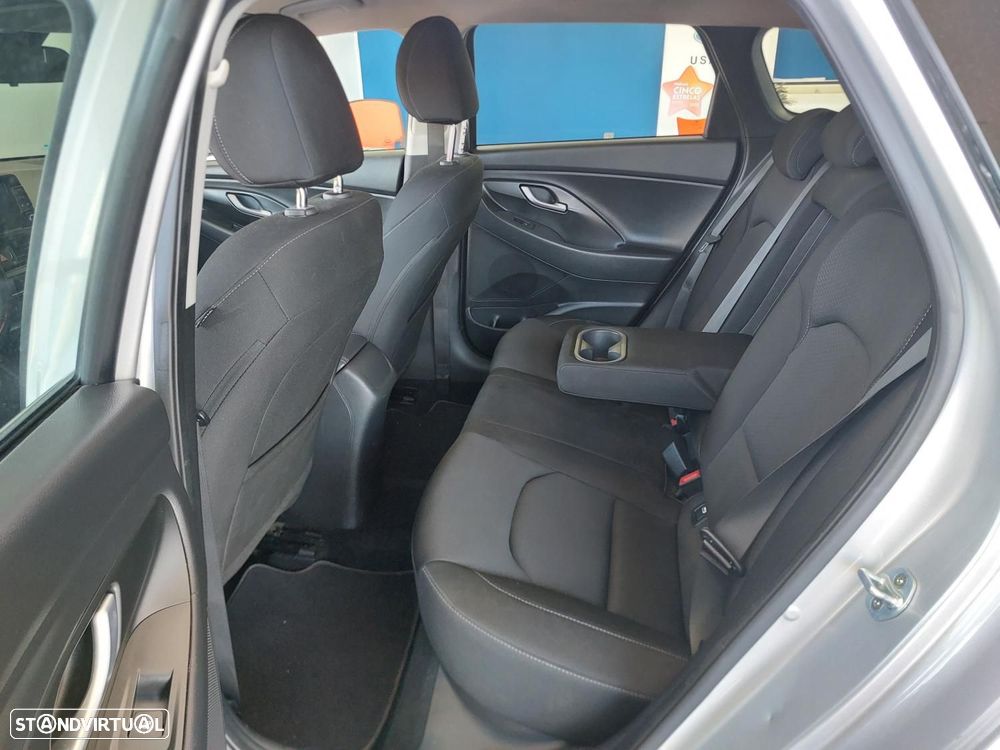 Hyundai i30 SW 1.6 CRDi Style - 41