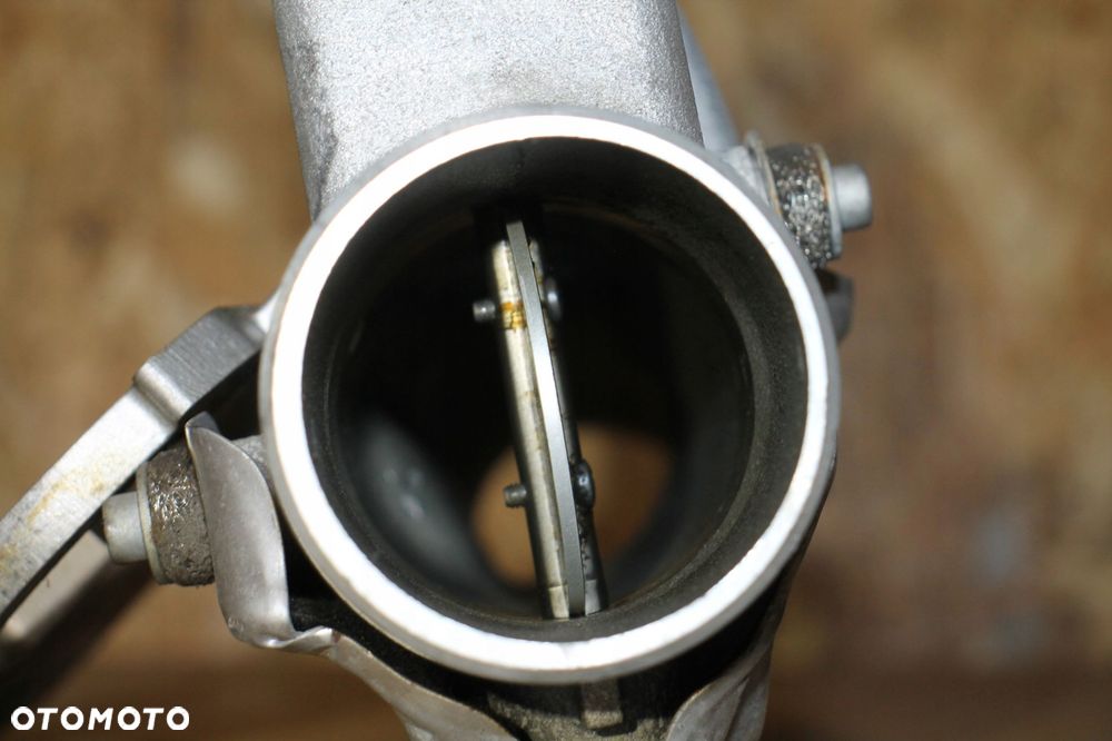 volvo v60 s60 xc60 2.0 t6 przepustnica kompresora 31331278 - 4