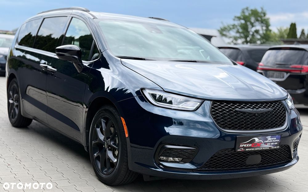Chrysler Pacifica - 6