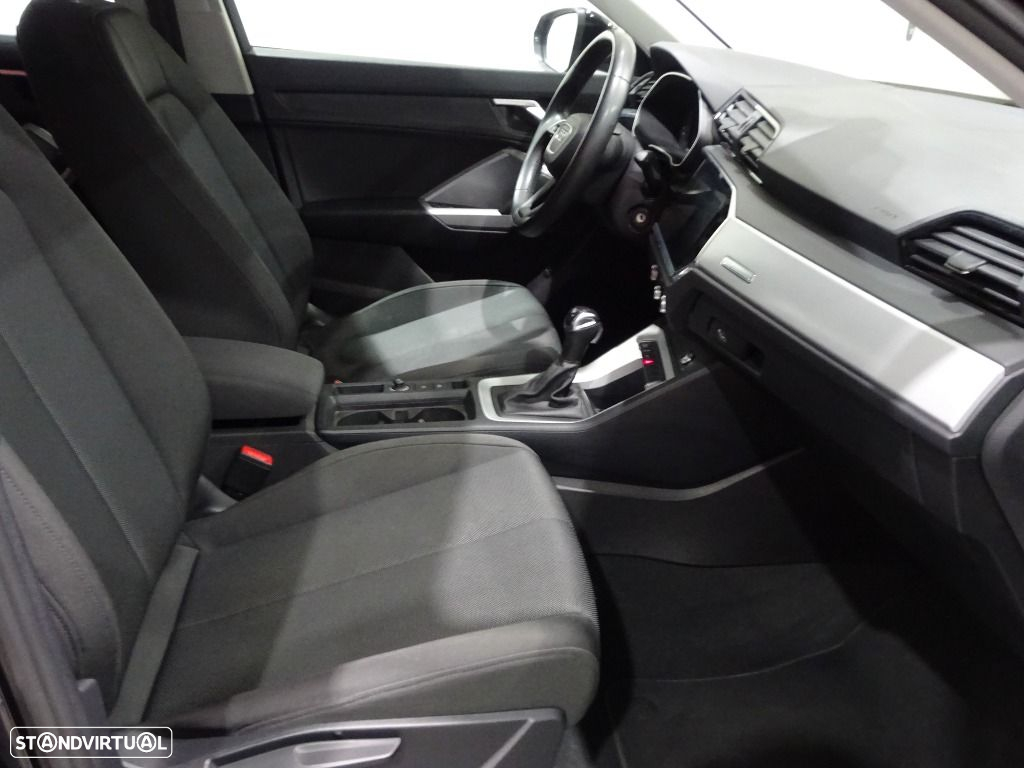 Audi Q3 45 TFSIe S tronic - 24
