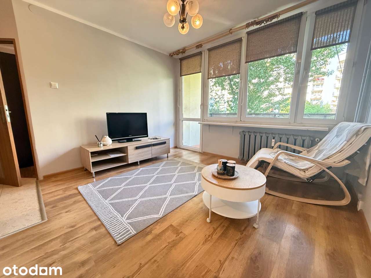 1 piętro, balkon, suszarnia na piętrze! Do zamieszkania!