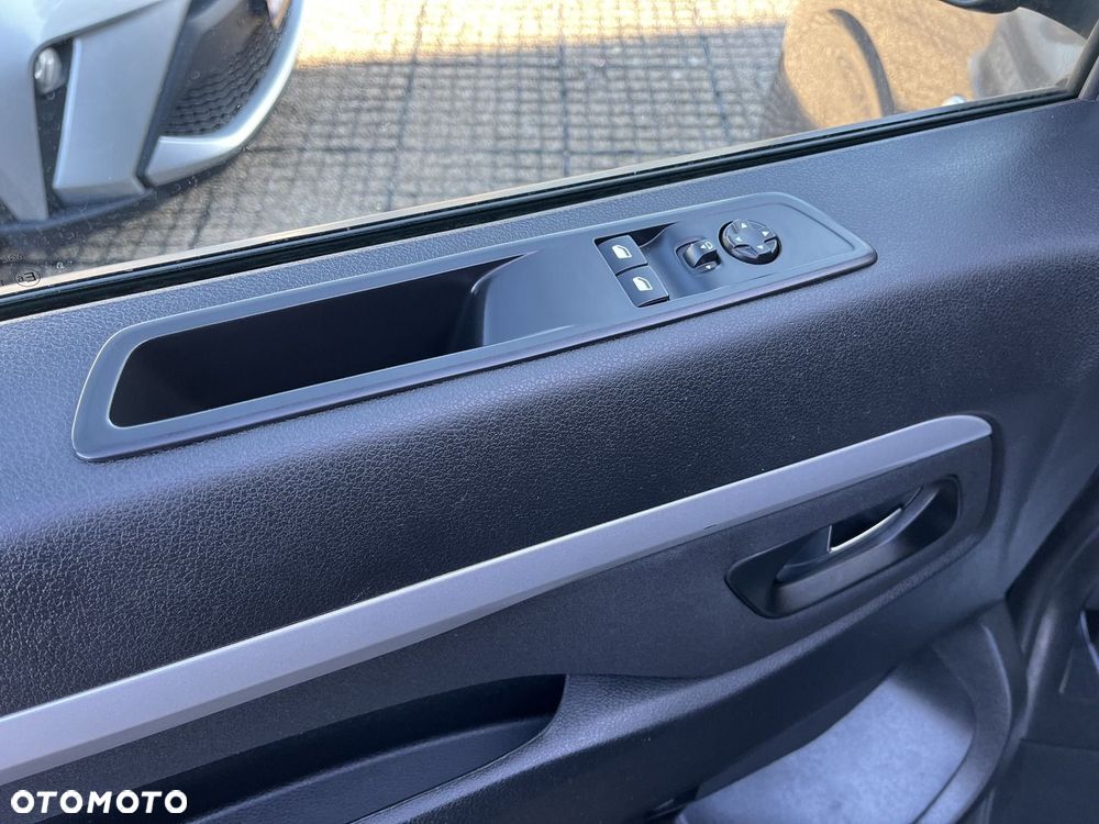 Toyota Proace Verso - 22