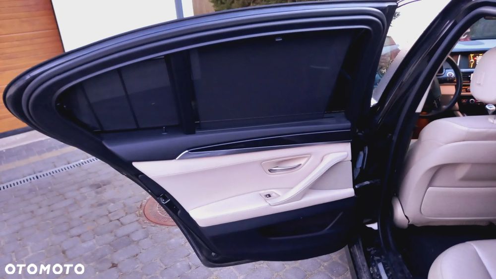BMW Seria 5 518d - 21