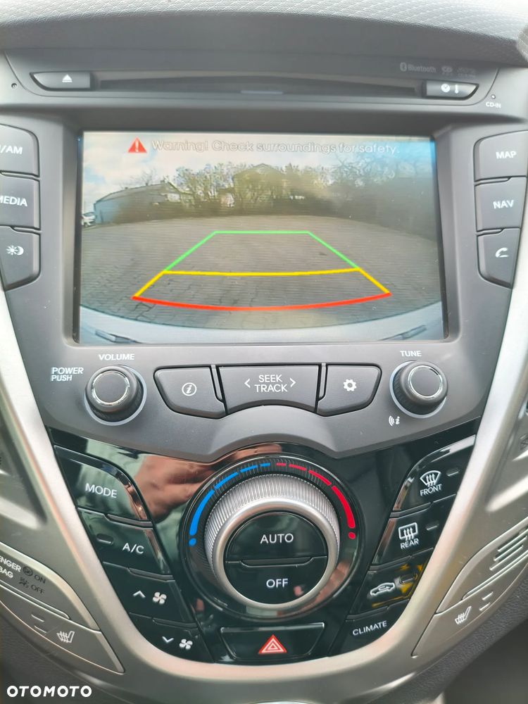 Hyundai Veloster 1.6 Premium - 25