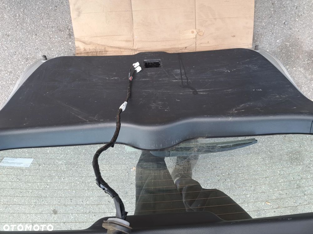 Toyota Verso lift 2013- klapa bagażnika tylna srebrna verso II lift - 7