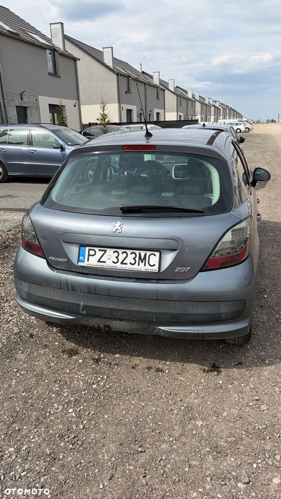 Peugeot 207 1.6 HDi - 4