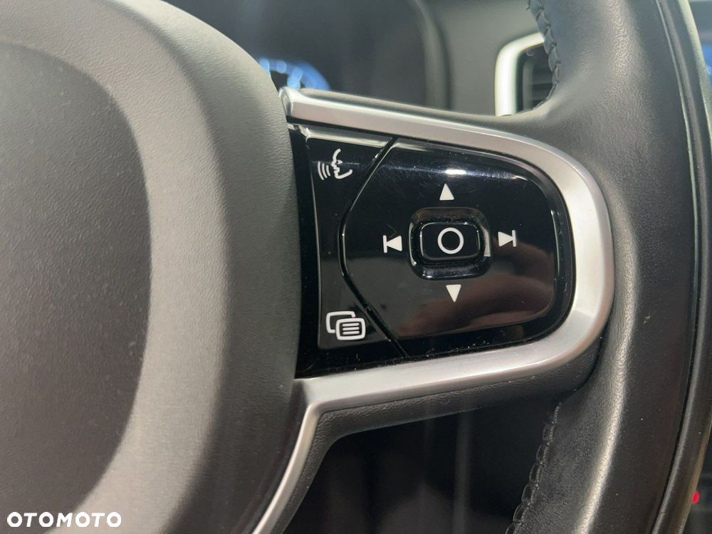 Volvo XC 90 - 24