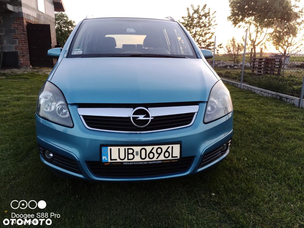 Opel Zafira 2.0 T Sport - 23