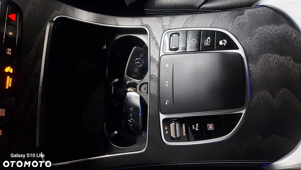 Mercedes-Benz GLC 300 de 4Matic 9G-TRONIC AMG Line - 33