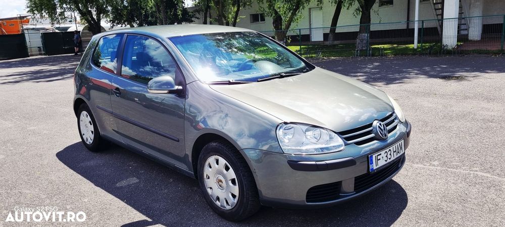 Volkswagen Golf - 2