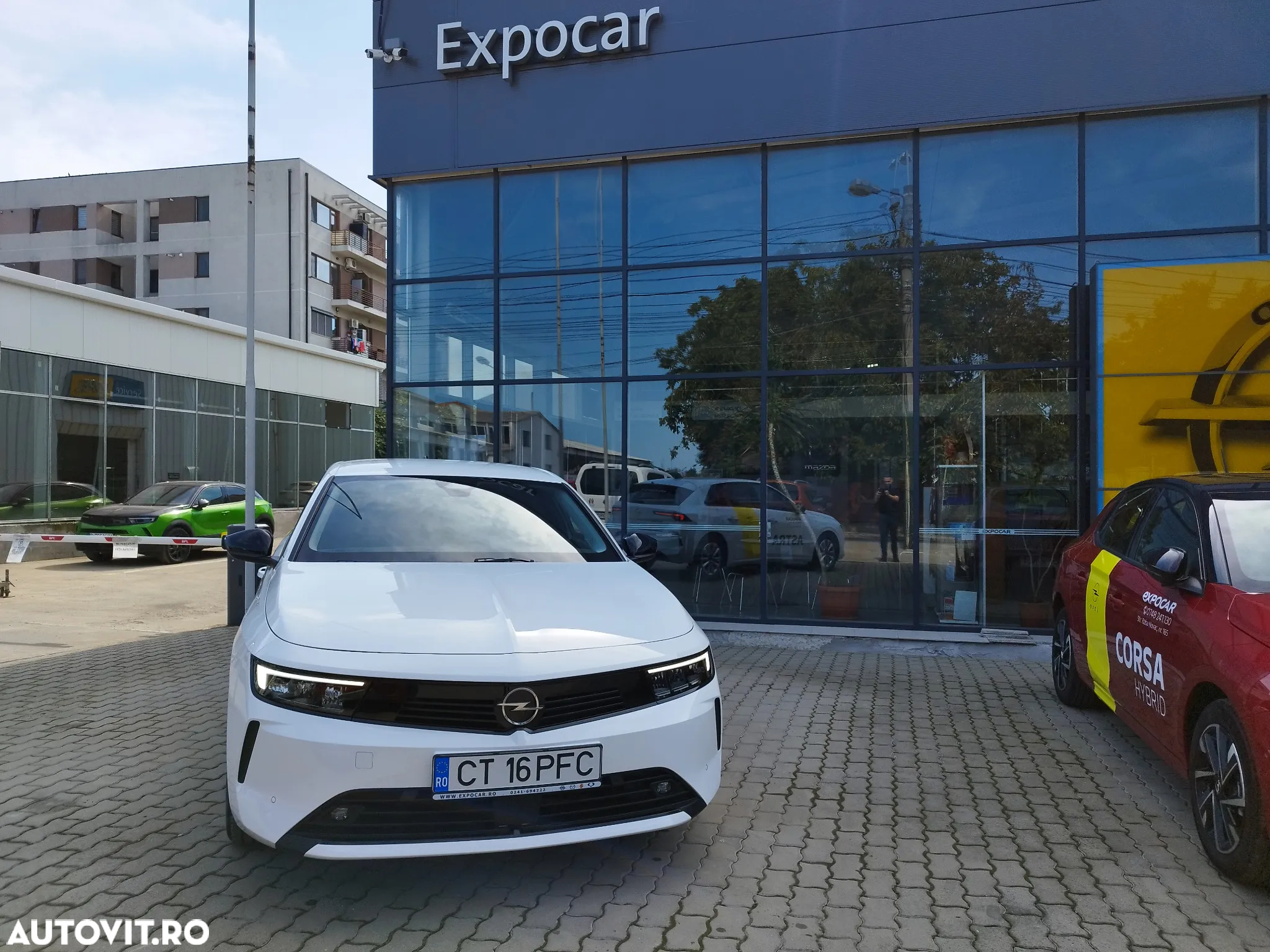 Opel Astra 1.2L Turbo Start/Stop AT8 Business Edition - 3