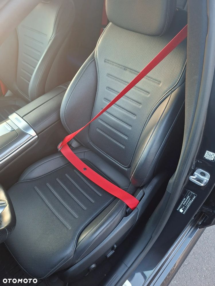 Mercedes-Benz Klasa C - 32