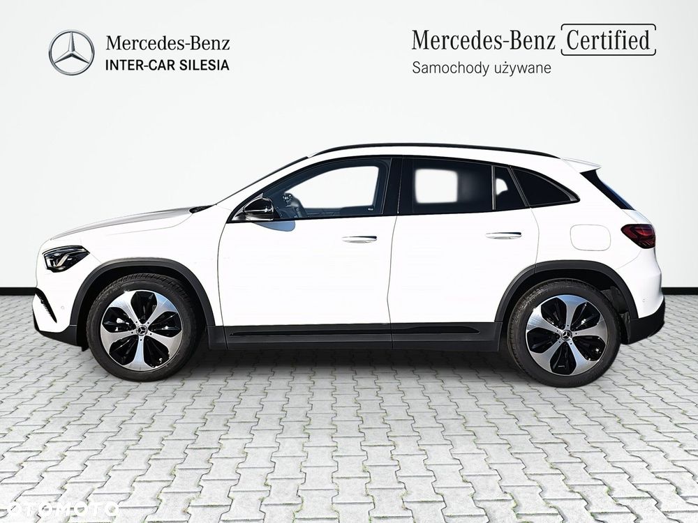Mercedes-Benz GLA 180 Progressive - 9