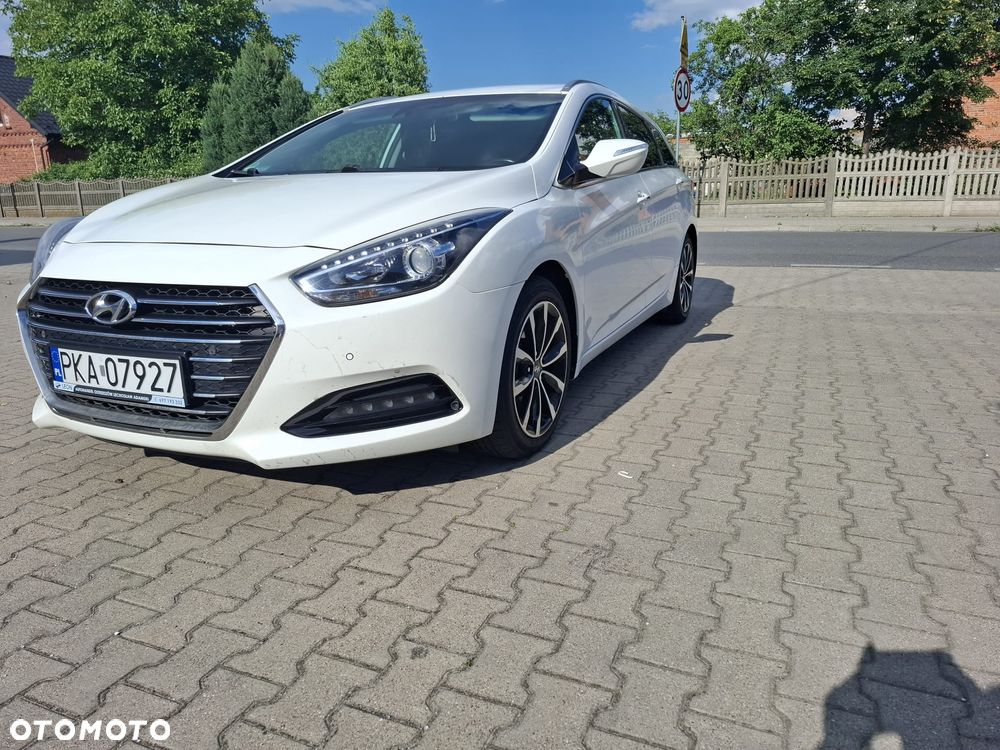 Hyundai i40 Kombi 1.7 CRDi DCT Premium - 2