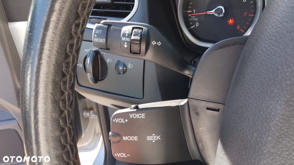 Ford Focus 1.6 Ambiente - 26