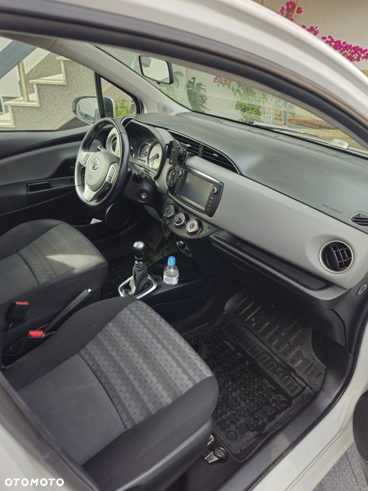 Toyota Yaris - 4