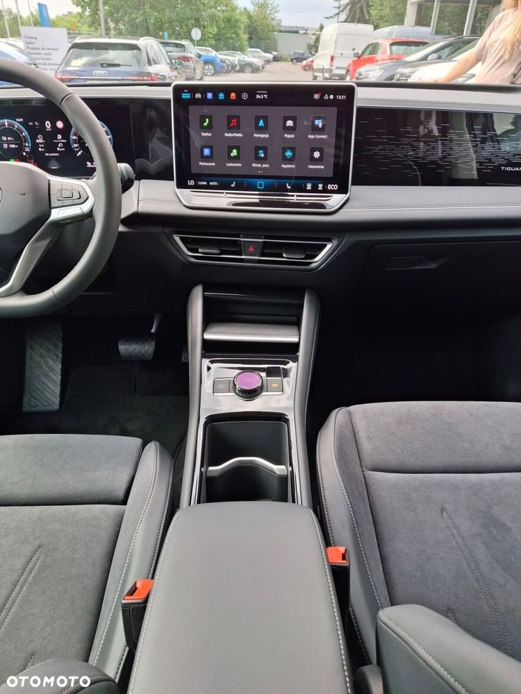 Volkswagen Tiguan 1.5 eHybrid PHEV 150kW Elegance DSG - 29