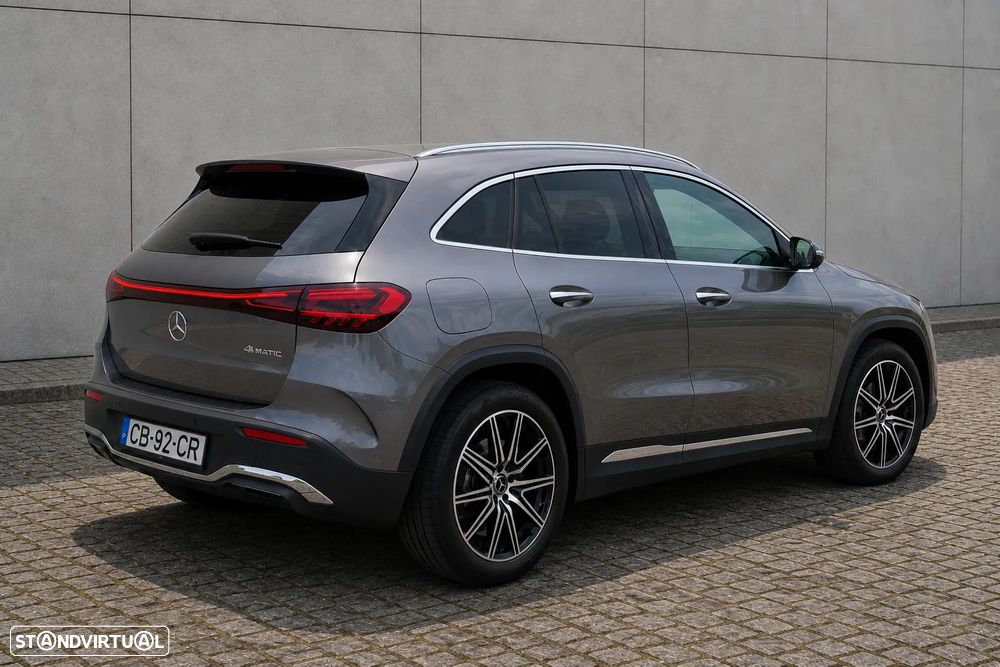 Mercedes-Benz EQA 300 4Matic AMG Line - 3