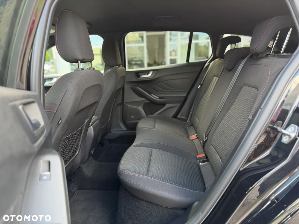 Ford Focus 1.0 EcoBoost mHEV ST-Line - 18