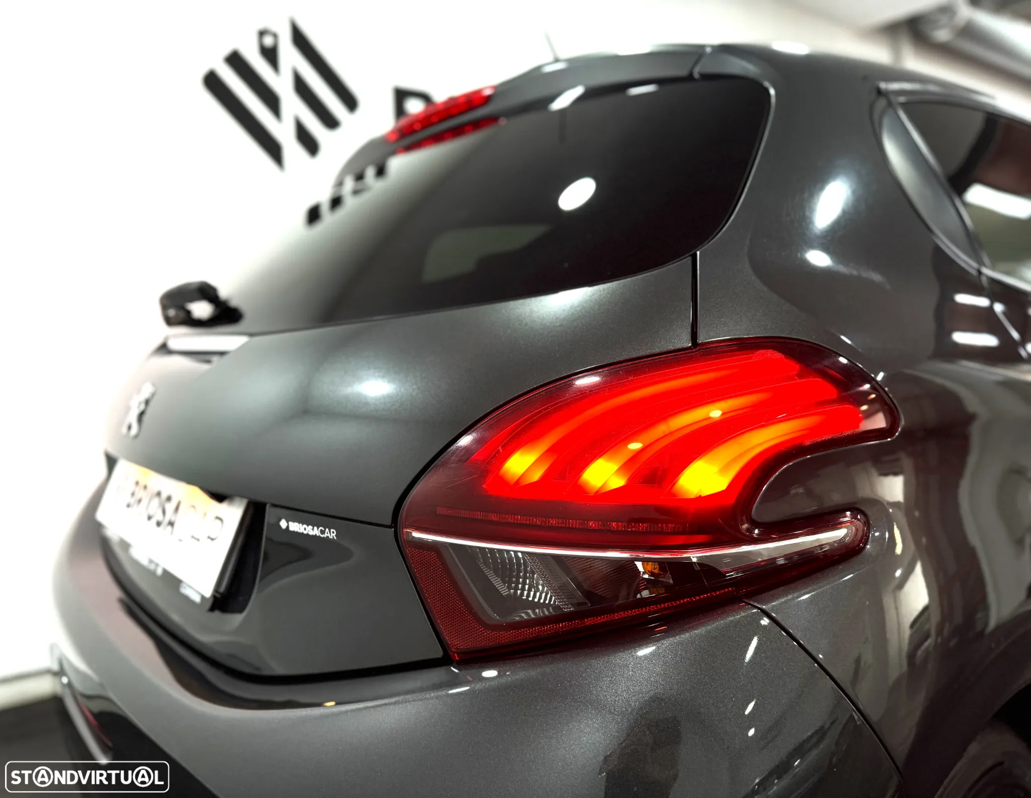 Peugeot 208 1.6 BlueHDi Style - 14