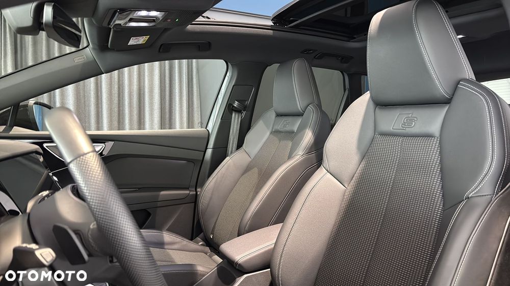 Audi Q4 e-tron - 12
