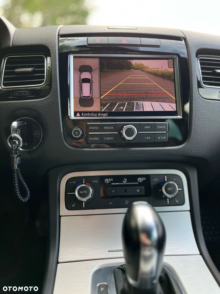 Volkswagen Touareg 3.0 V6 TDI BMT - 8