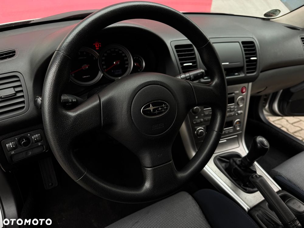 Subaru Legacy - 27
