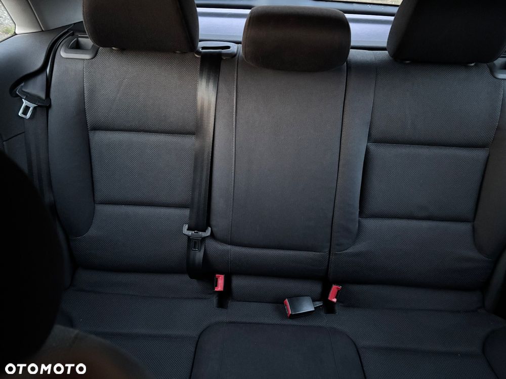 Audi A3 3-drzwiowe 1.6 Ambiente - 13