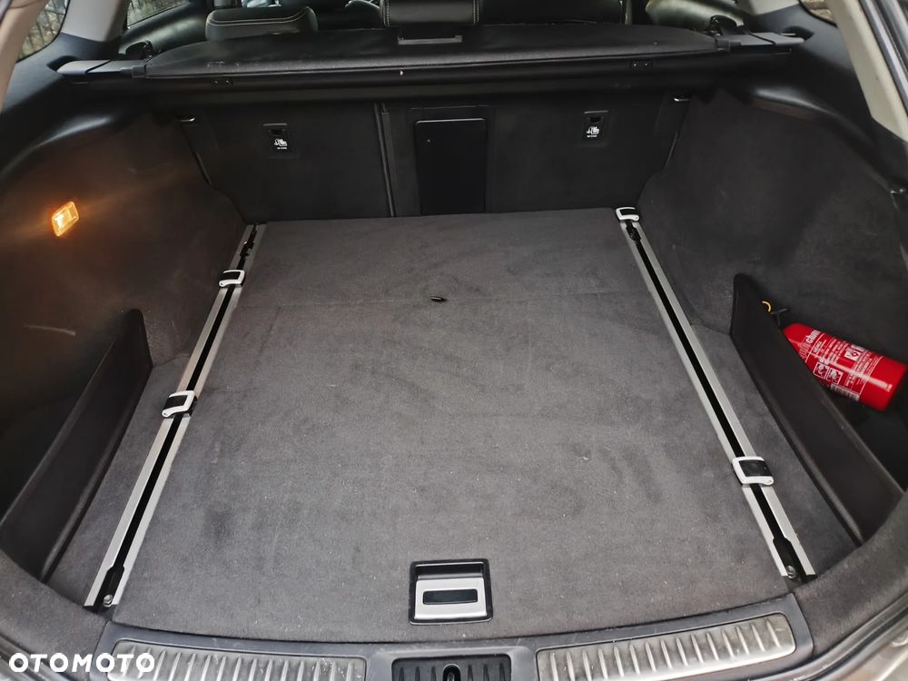 Toyota Avensis 1.8 Prestige MS - 8