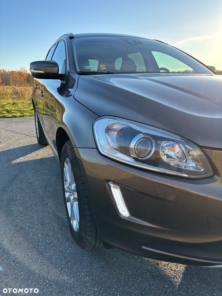 Volvo XC 60 D4 AWD Summum - 8