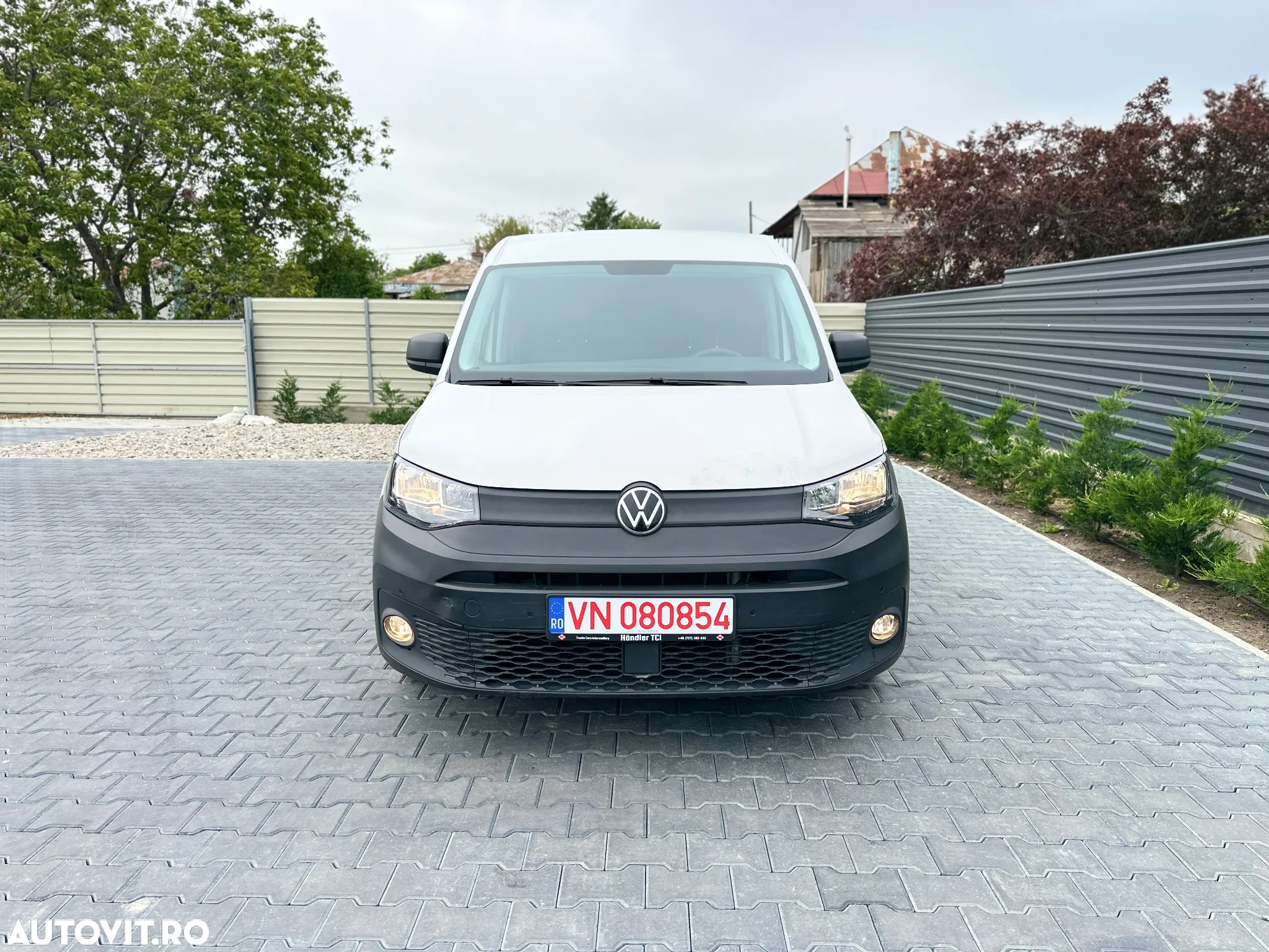 Volkswagen Caddy 2.0 TDI - 2