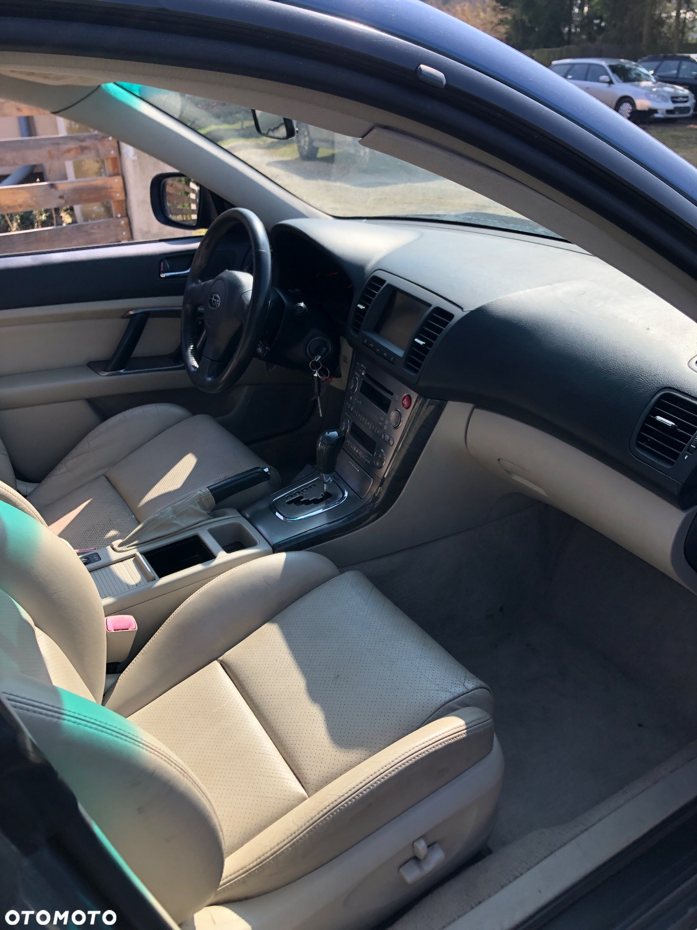 Subaru Legacy Kombi 3.0 4WD - 4